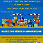 Affiche colorée annonçant la Braderie des Mômes d’Ambleteuse. On y voit des personnages illustrés dans un style rétro vendant et achetant divers objets sur un marché, sous des parasols. Le texte indique : « Les Mômes d’Ambleteuse organisent leur Braderie – Dimanche 16 novembre de 8h à 18h – Salle des Fêtes d’Ambleteuse – Restauration sur place – 8 € les 2m40 ». En bas figurent les informations de réservation : permanences à la salle des associations (ancienne PMI, rue du cimetière) les 10, 25 octobre et 1er novembre, avec les horaires correspondants, ainsi que les numéros de contact 06 66 87 31 65 et 07 67 37 82 75. Les couleurs dominantes sont le bleu, le jaune et le rouge, créant une ambiance joyeuse et familiale.