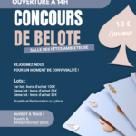 Une affiche sur fond bleu marine annonçant un Concours de Belote organisé par la société de chasse « Le Réveil ».